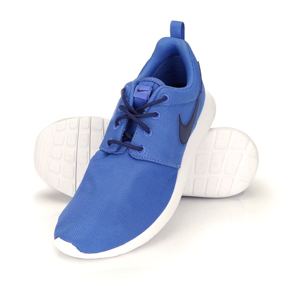 Nike Youth Roshe One (GS) : Sz 5.5 Y - Picture 1 of 5